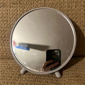 Make-Up Mirror